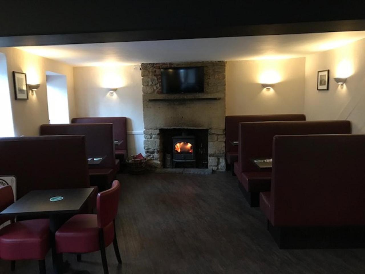 The Britannia Inn Sherborne  Extérieur photo