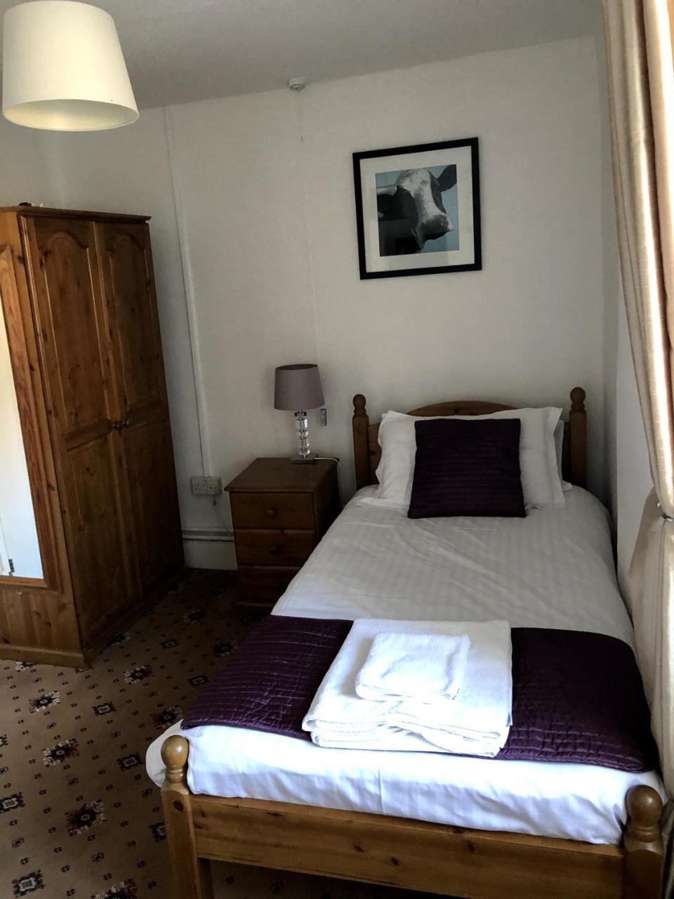 The Britannia Inn Sherborne  Extérieur photo