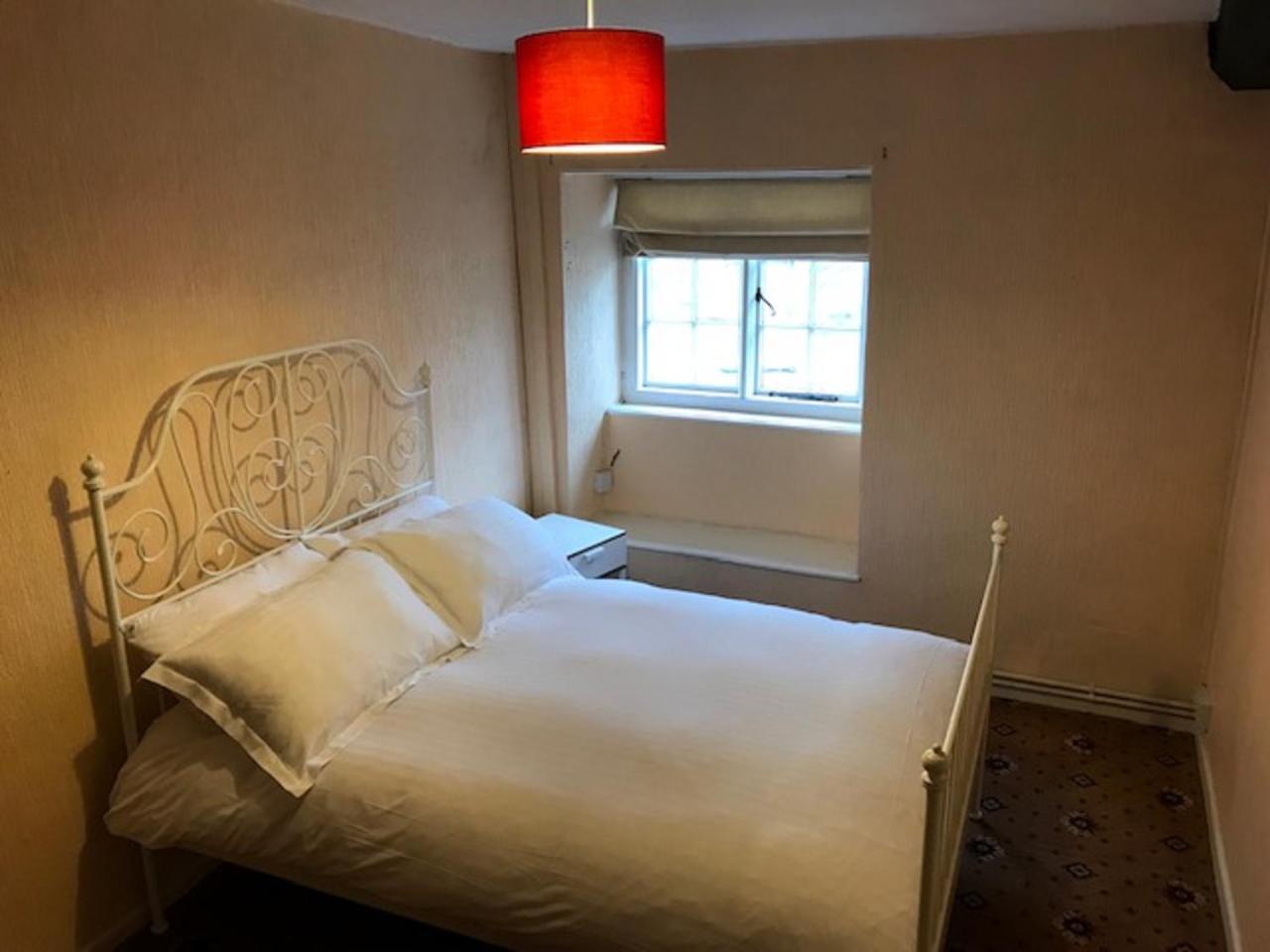 The Britannia Inn Sherborne  Extérieur photo